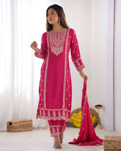 Exclusive Designer Suit – Elevate Your Ethnic Look