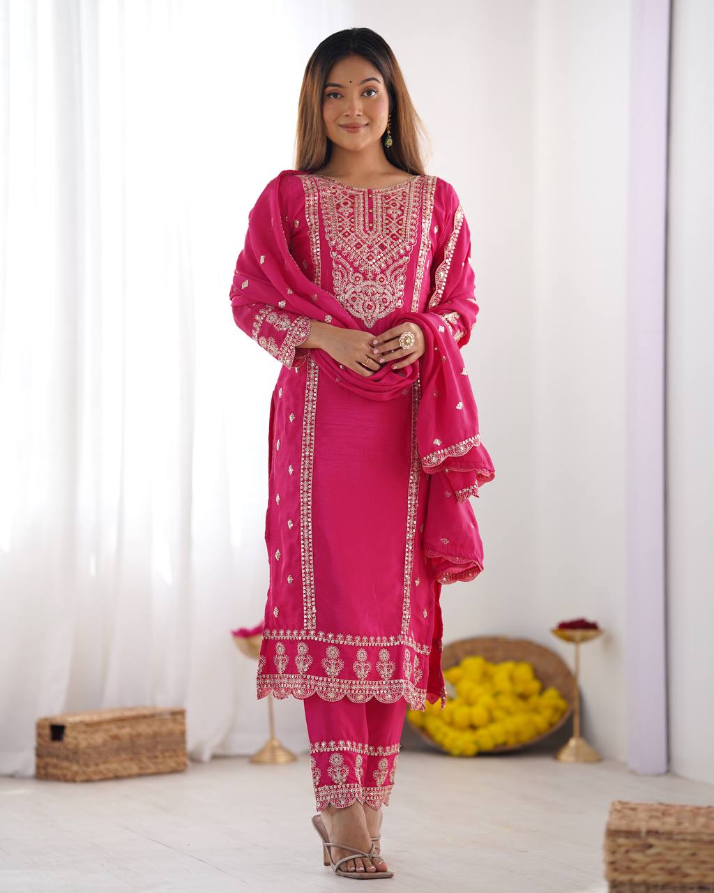 Exclusive Designer Suit – Elevate Your Ethnic Look